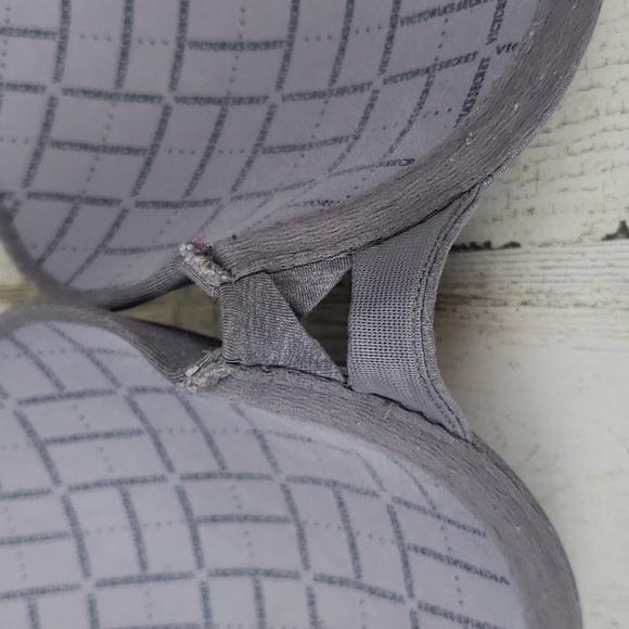Victoria's Secret gray padded perfect coverage bra Size 32DD - Picture 4 of 4